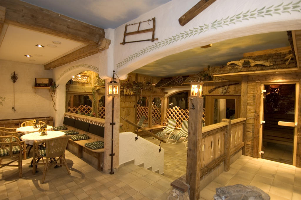 Guest house Alpenhof Schwaiger - Garni Muhlbach Am Hochkonig